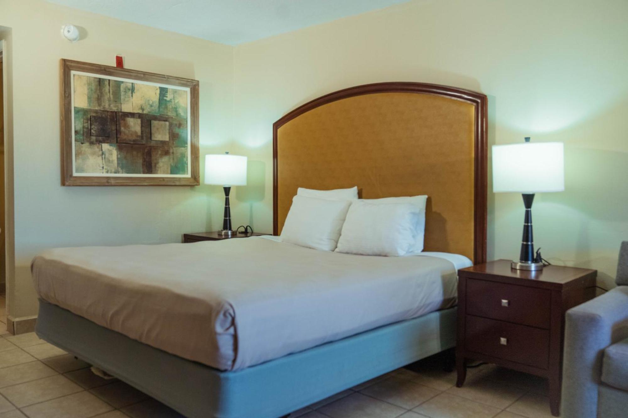 Serena Inn Citrus Ridge Екстер'єр фото